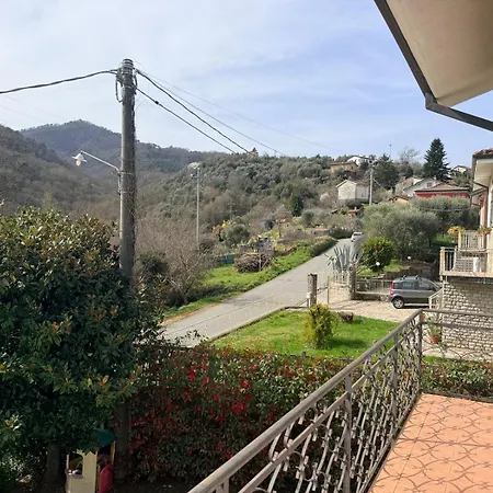 Appartement Pina Garden Floor 4 Guests Near Cinque Terre In Nature Balcony Valley View Shared Pool Hiking Trails Camedone